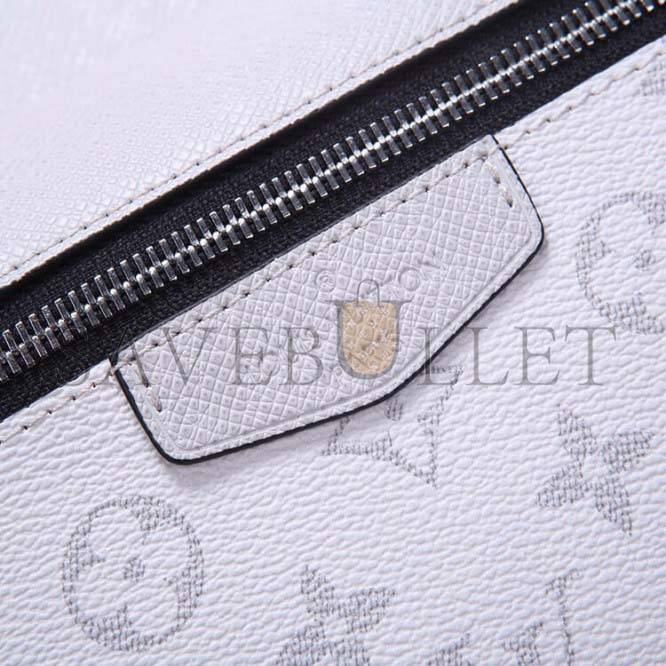 LOUIS VUITTON OUTDOOR MESSENGER M30243 (29.5*20*10.5cm) LOUIS VUITTON OUTDOOR MESSENGER M30243 (29.5*20*10.5cm)